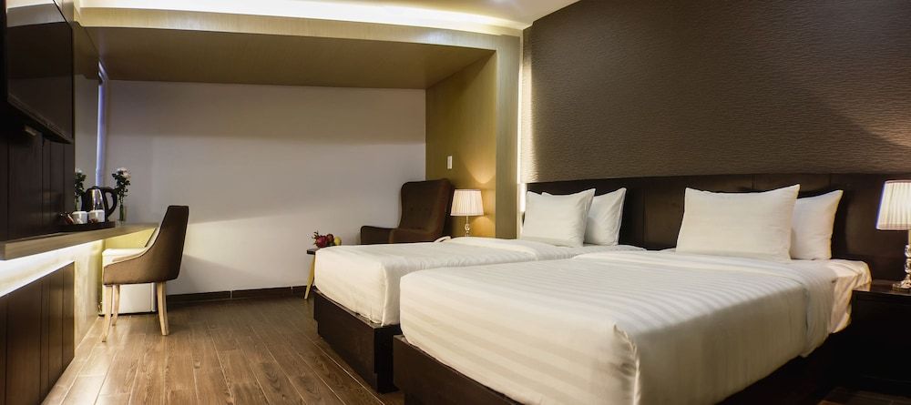 Deluxe Room, City View (Without Balcony)
