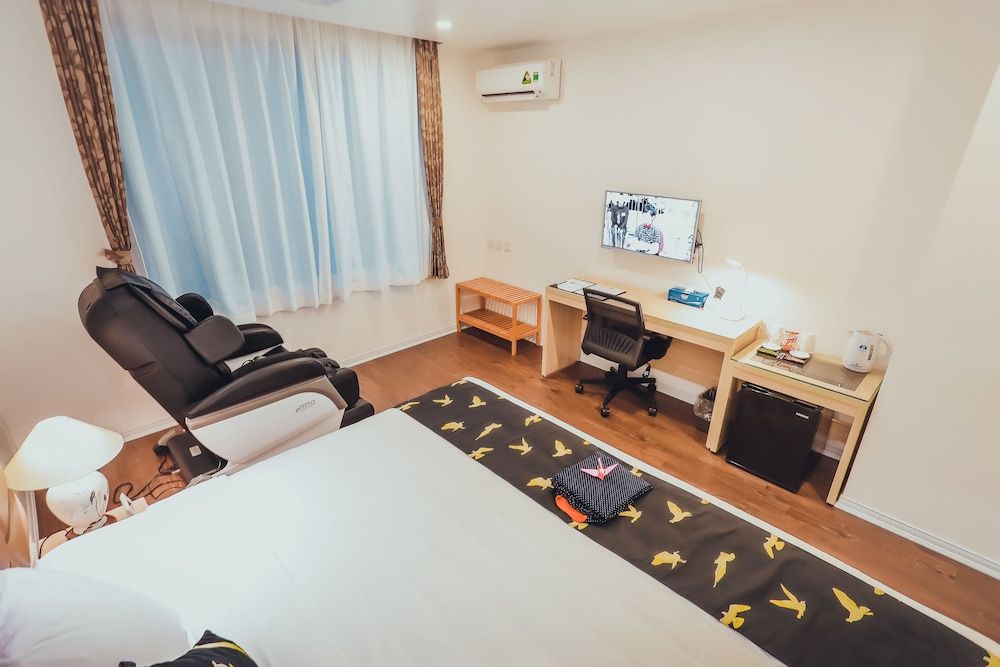 Momizi Business Hotel Twin Room Premium 8