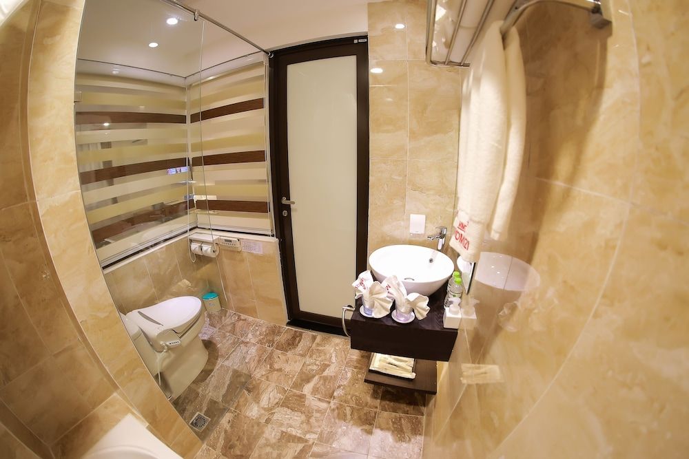 Momizi Business Hotel Twin Room Premium 6