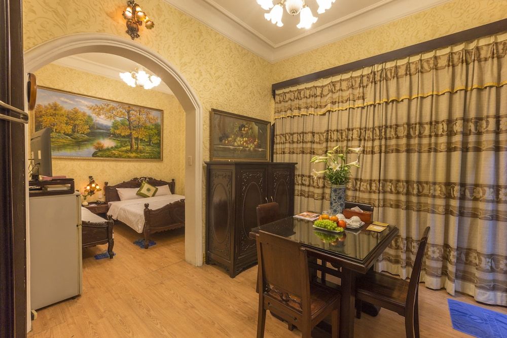 undefined Dragon Hotel 4