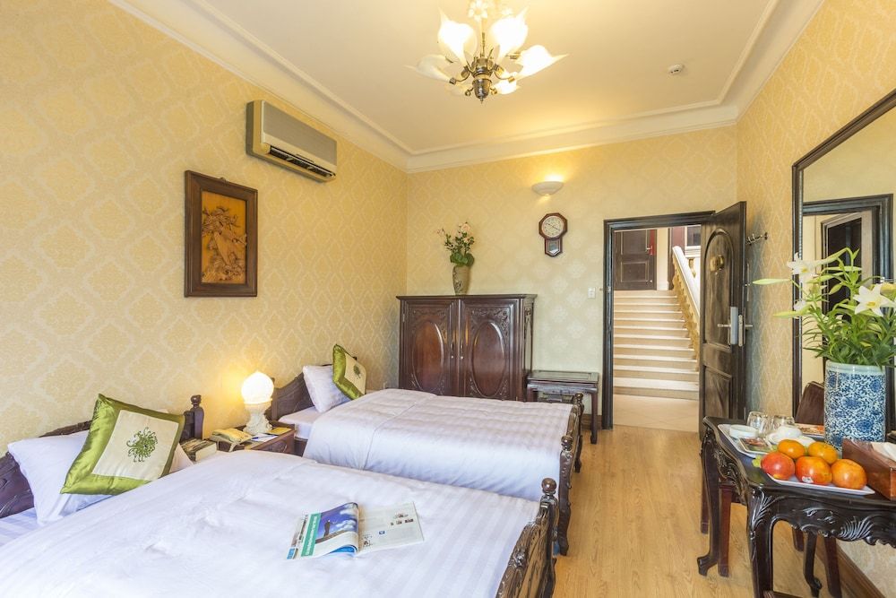 undefined Dragon Hotel 10
