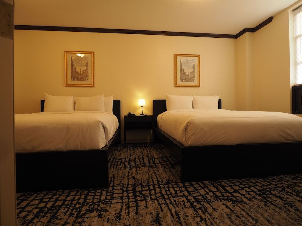 undefined Night Hotel Broadway 7