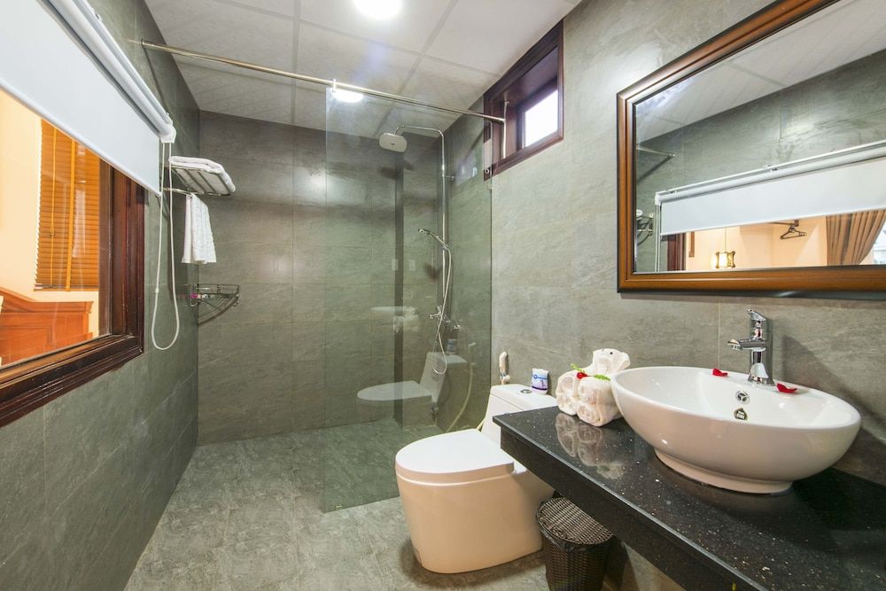 Bonsai Villa Hoi An Deluxe Room, Garden View 4