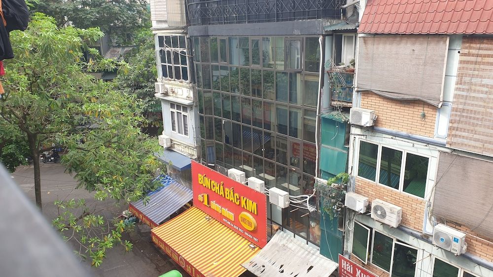 undefined Golden Moon Suite Hotel 3