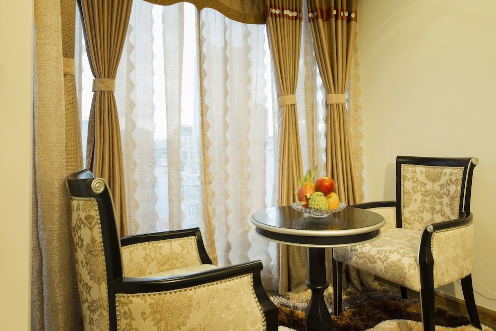 Hoang Dung Hotel – Hong Vina Family Quadruple Room, Balcony 7