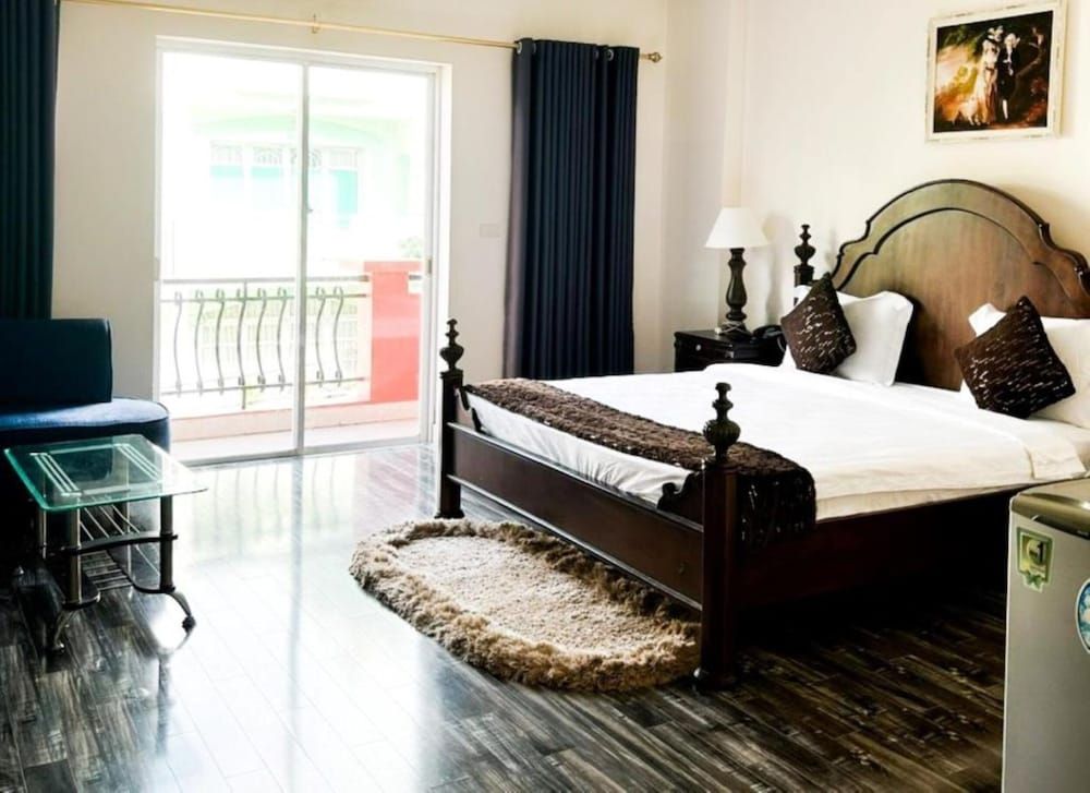 undefined Hoang Le Hotel 3