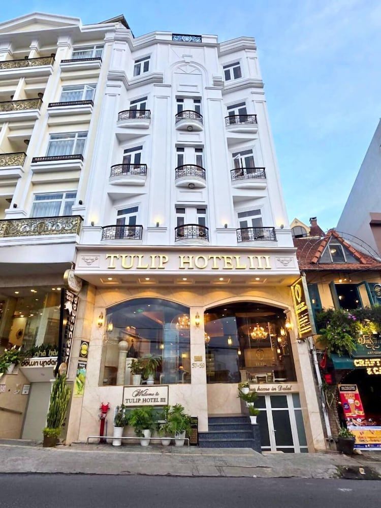 undefined Tulip Hotel 3