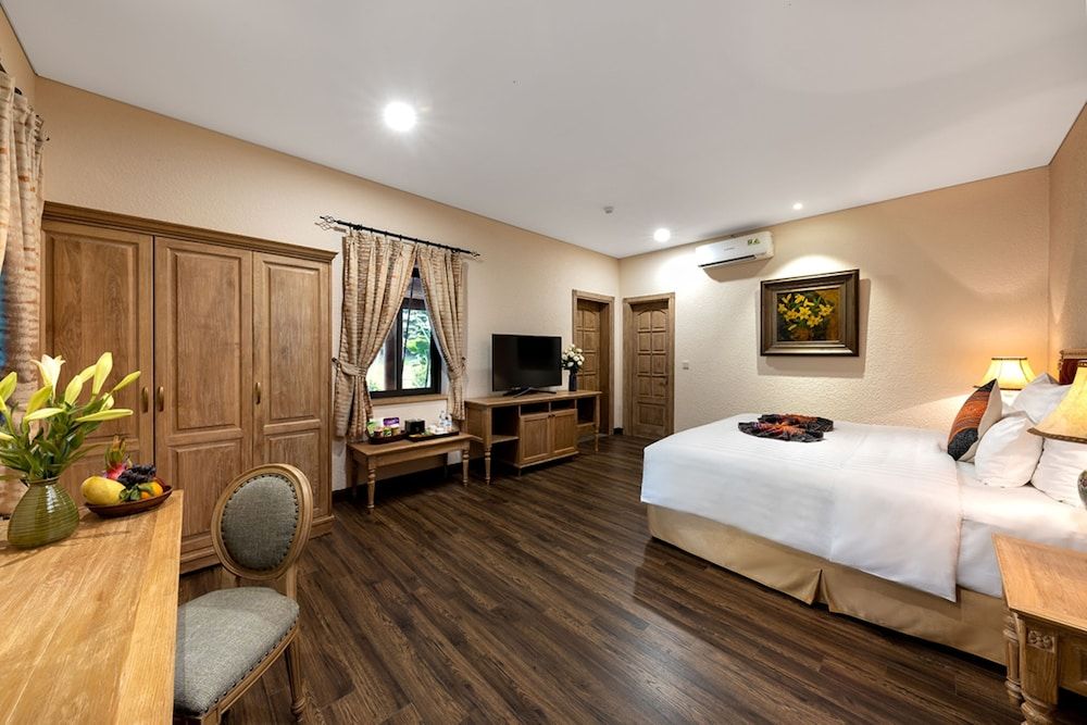 Serena Resort Kim Boi Onsen Villa 5