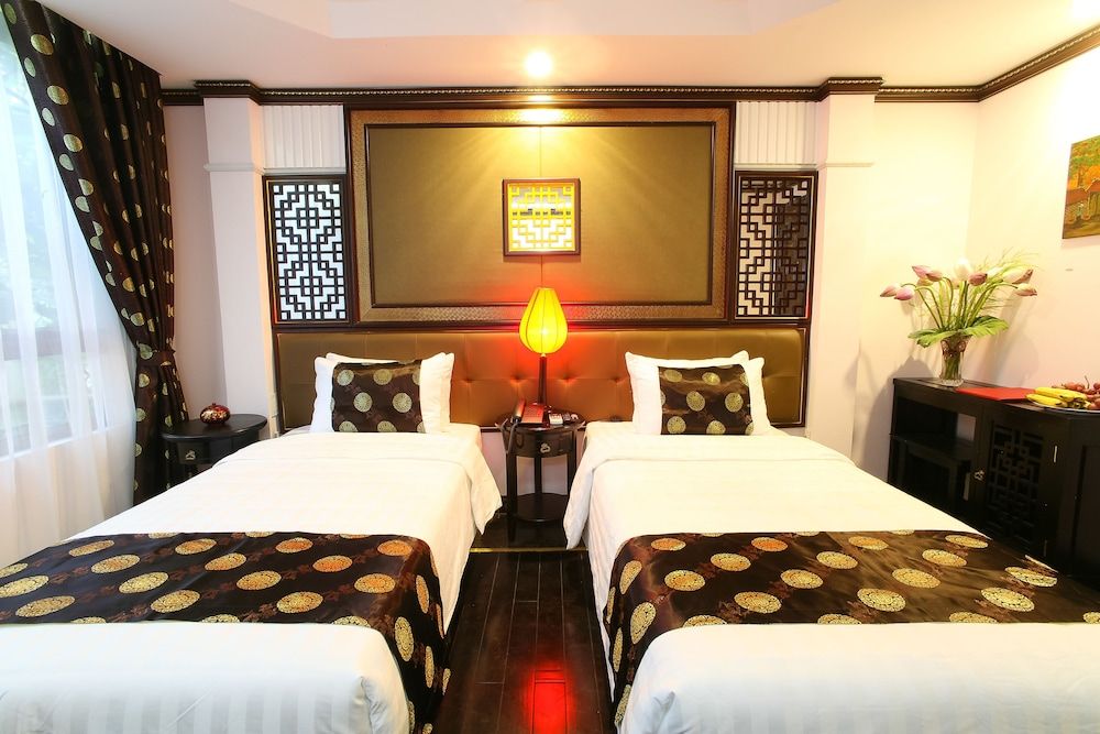 Church Legend Hotel Hanoi Deluxe Room (with Church View) 3