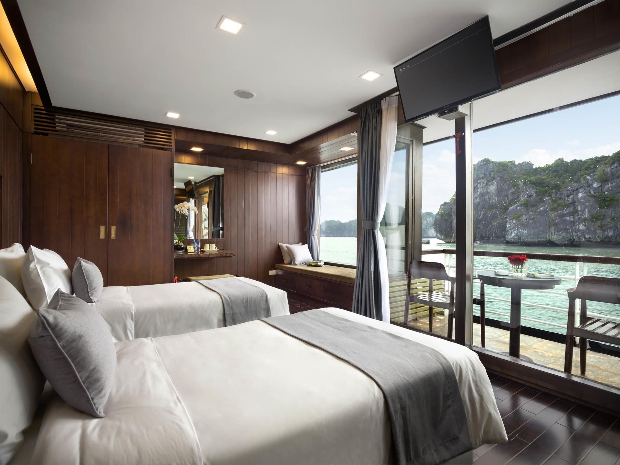 Suite with Balcony 2