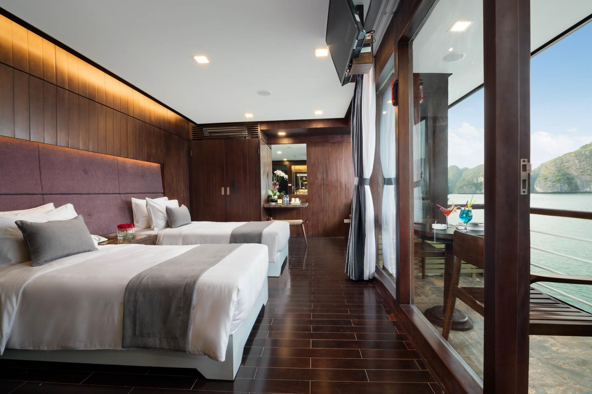 Suite with Balcony 2