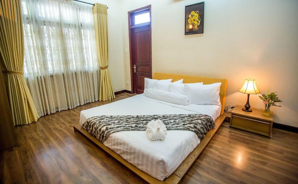 undefined MH Villa 8