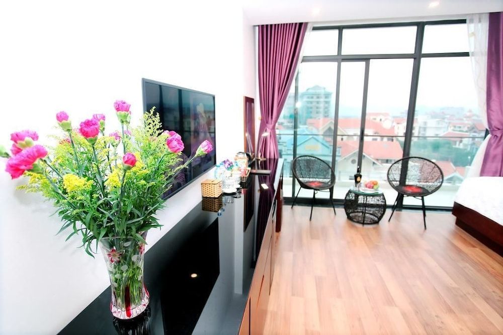 Camellia Hotel Deluxe Quadruple Room 10