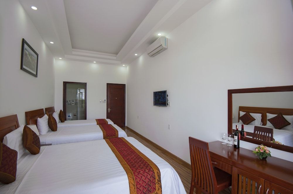 undefined Hoi An SunLake Villa 5