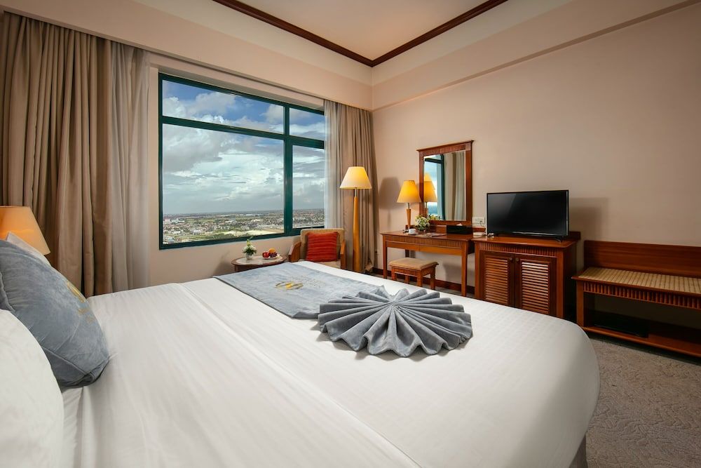 Deluxe Double or Twin Room