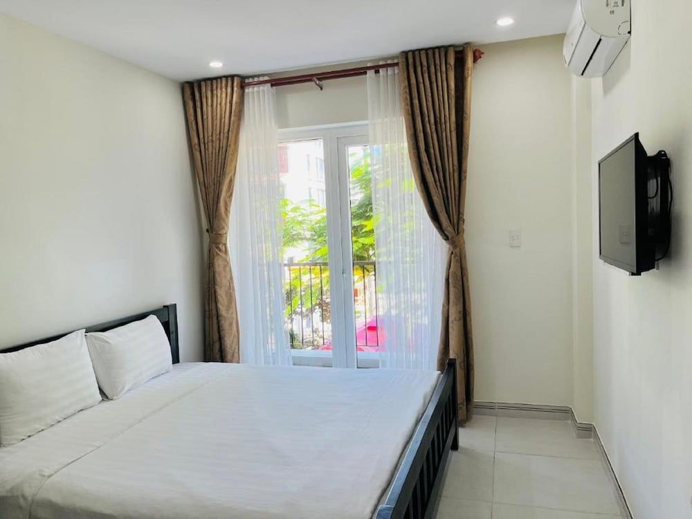 Kosmos Apart Hotel Apartment, 1 Bedroom, City View 3