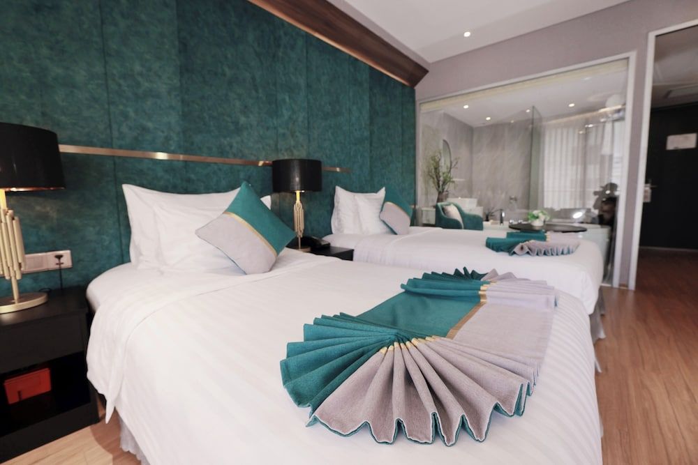 Premium Twin Room, Partial Ocean View