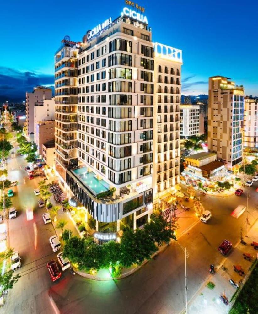 undefined Cicilia Hotels & Spa Danang 4