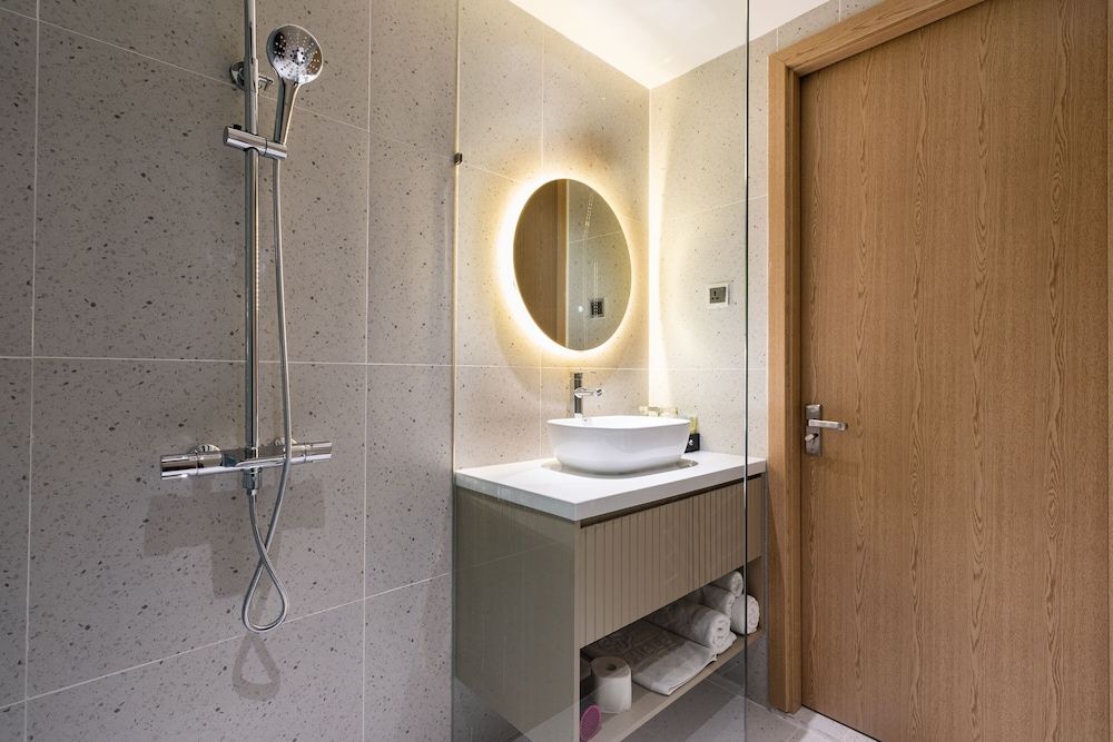 undefined Jovia Hotel 10