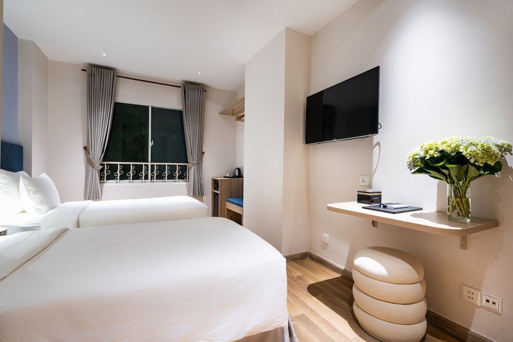 undefined Jovia Hotel 5