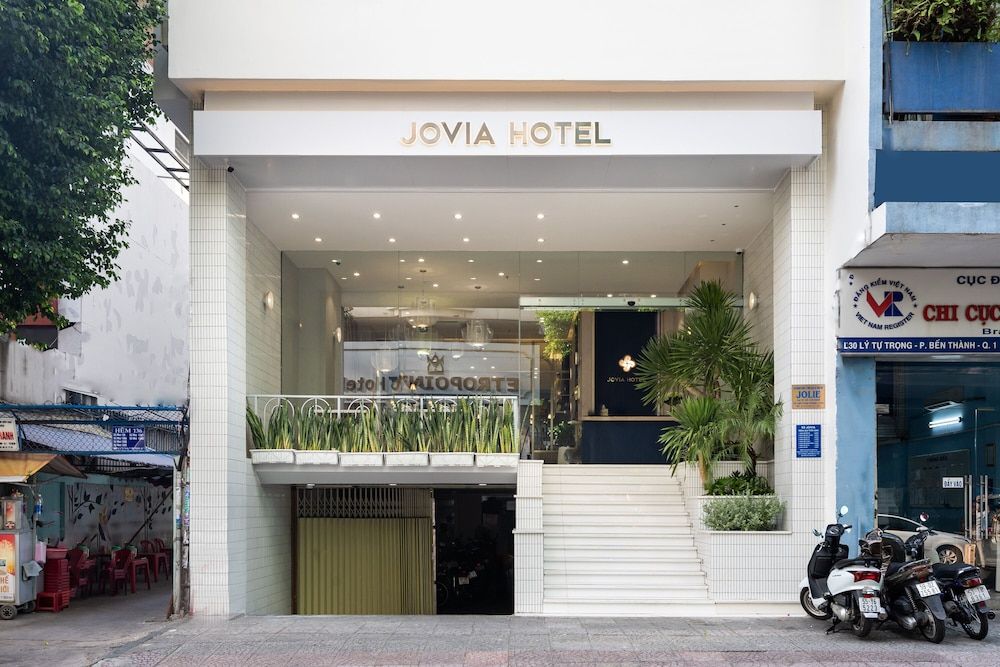 undefined Jovia Hotel 3