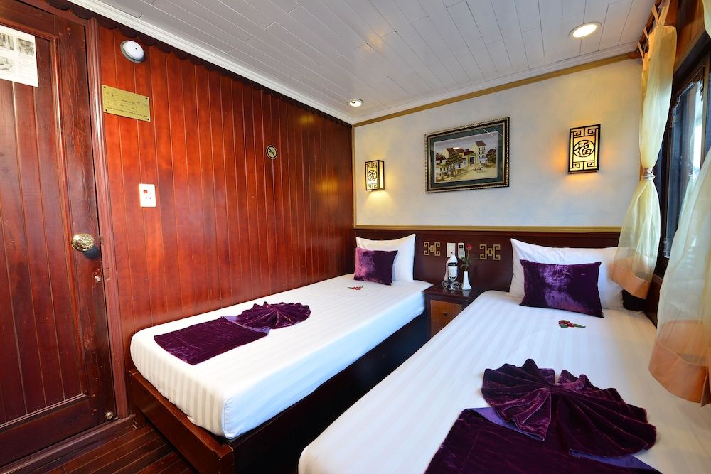 undefined Imperial Classic Cruise Halong 4