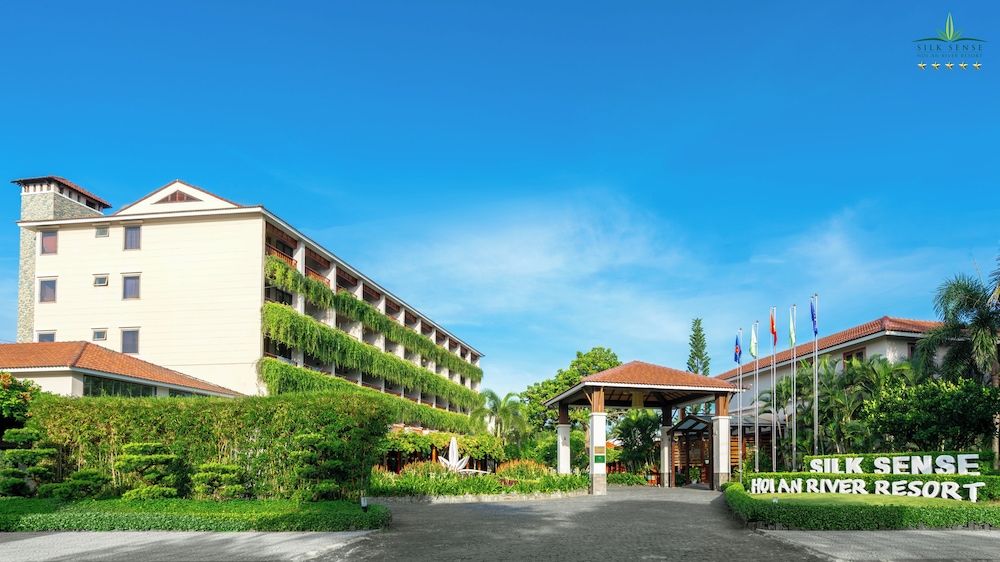 undefined Silk Sense Hoi An River Resort 4