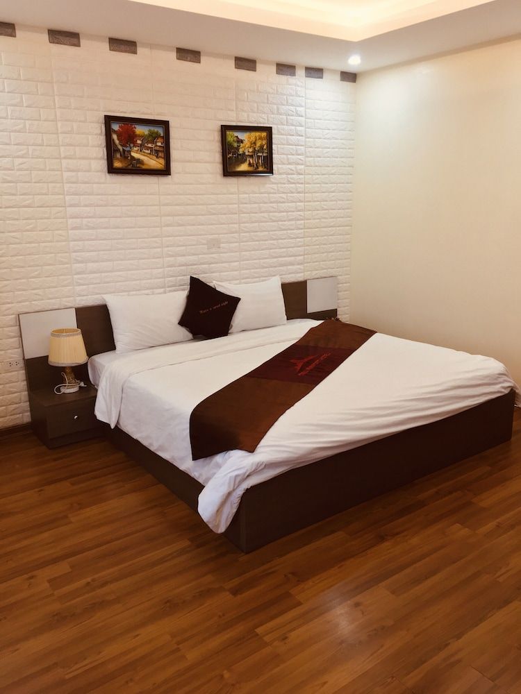 New Airport Hotel Deluxe Double Room 11
