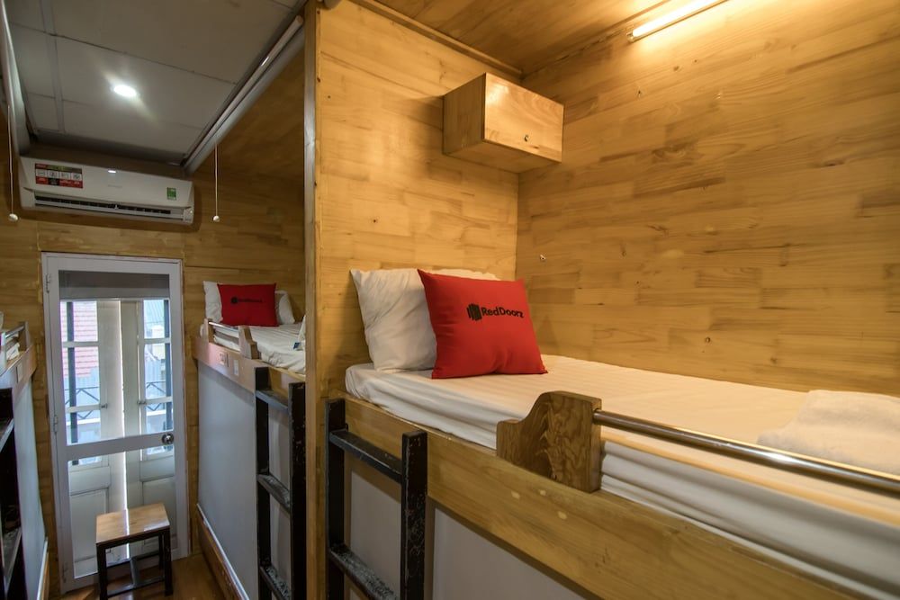 undefined Box Hotel 10