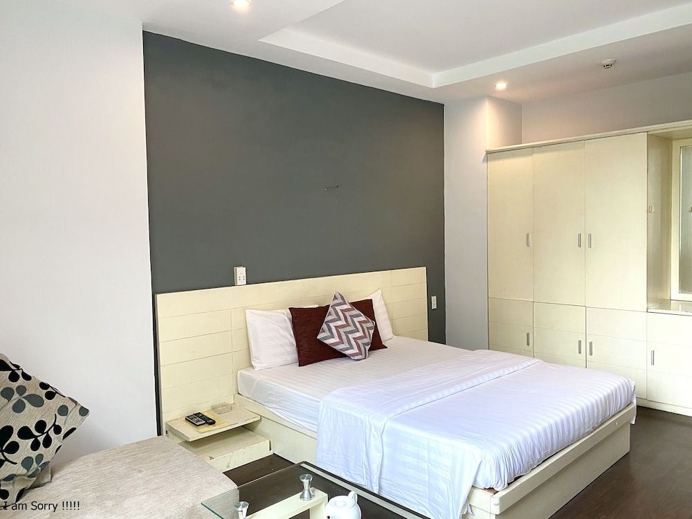 Mi Linh Hotel Room 4