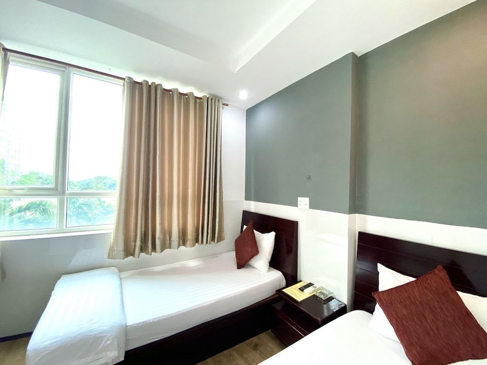 Mi Linh Hotel Superior Twin Room 7