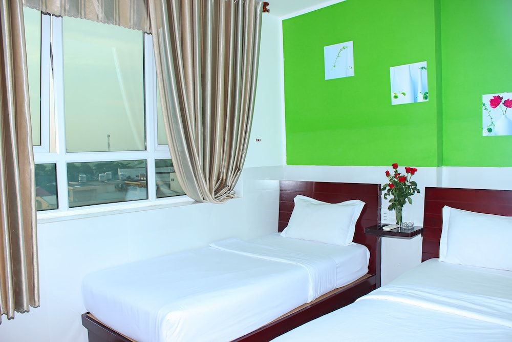 undefined Mi Linh Hotel 3