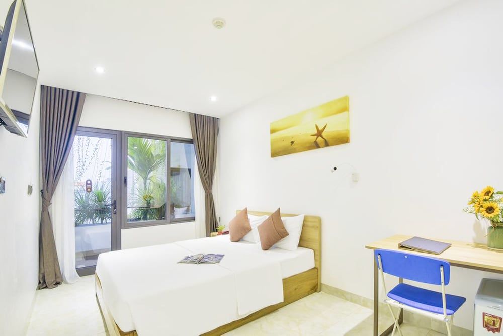 undefined Annie Danang Hotel & Apartment