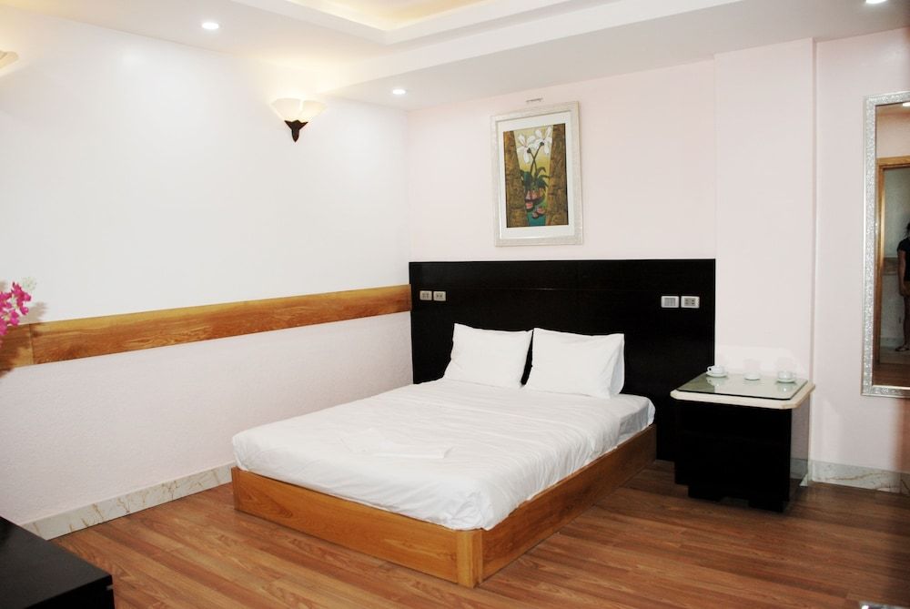 NICE Hotel Standard Double Room