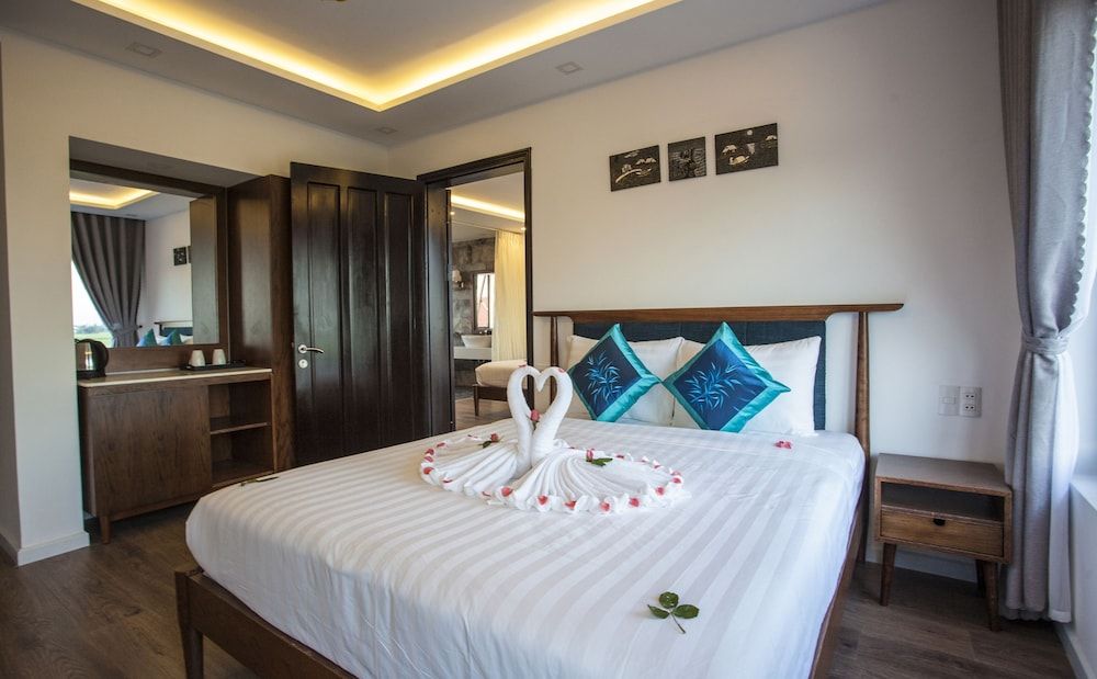 undefined Hoi An Four Season Villa