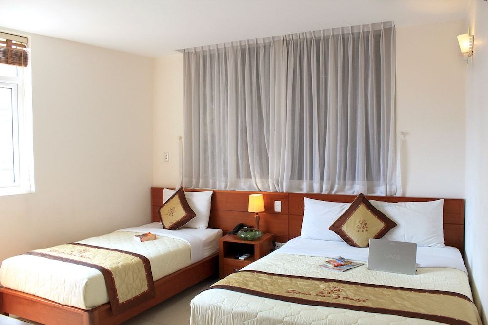 Superior Triple Room, Multiple Beds (with window)