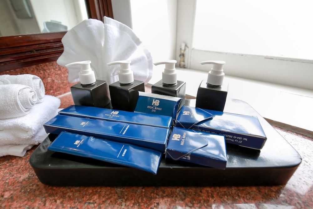 Hoa Binh Hotel Basic Double or Twin Room, 1 Bedroom, Bathtub, City View 6