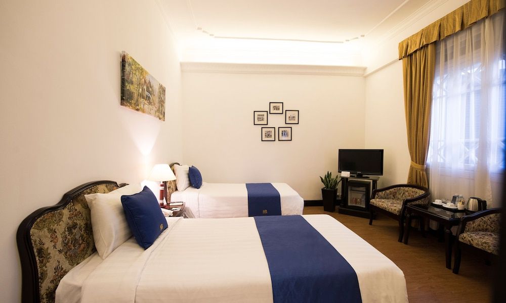 Hoa Binh Hotel Basic Double or Twin Room, 1 Bedroom, Bathtub, City View