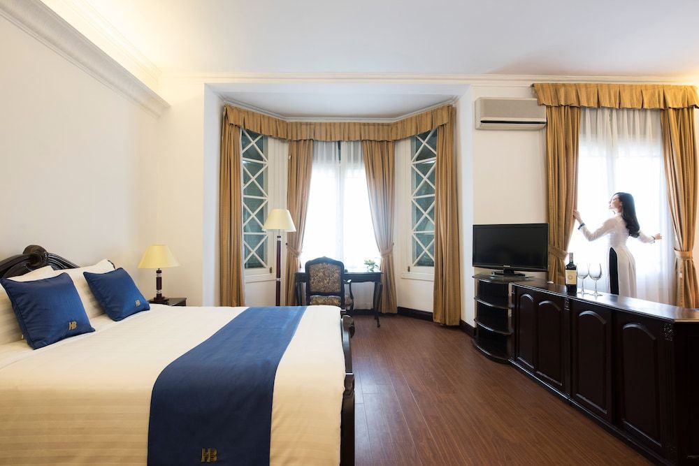 undefined Hoa Binh Hotel 8