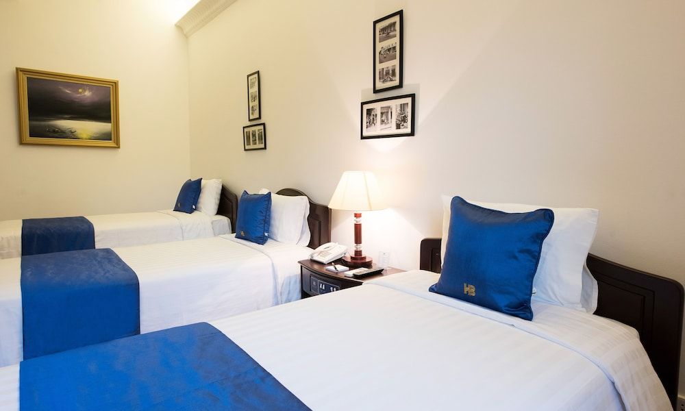 Triple Room, City View