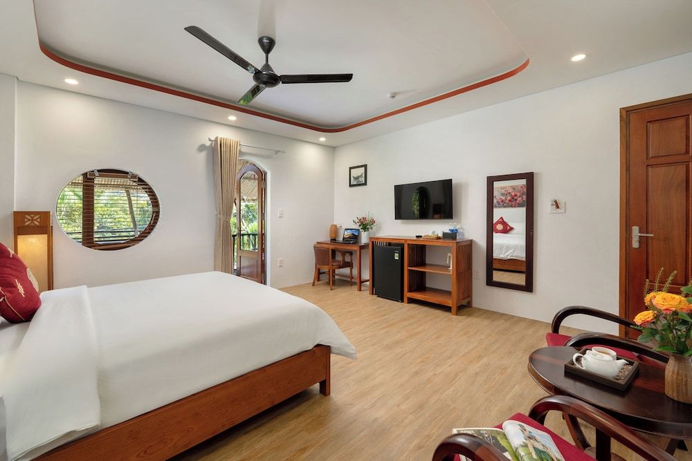 Cherry Room