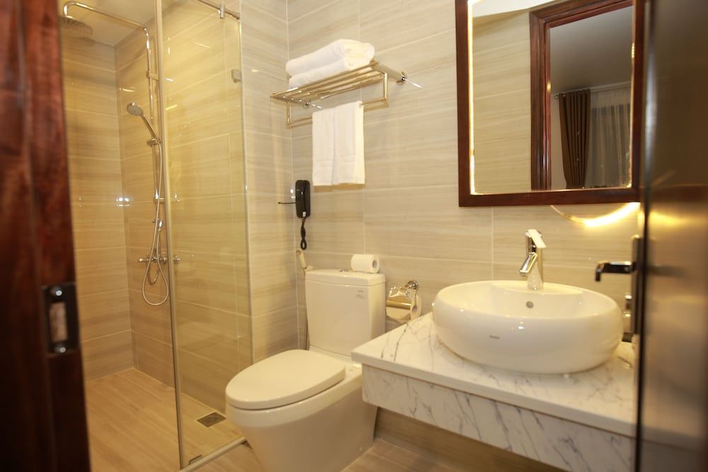 Inearth Hotel Hanoi Superior Double Room, 1 King Bed 10