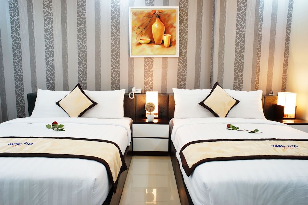 Hanoi Blue Hotel - The Water Front Deluxe Family Room, City view 11