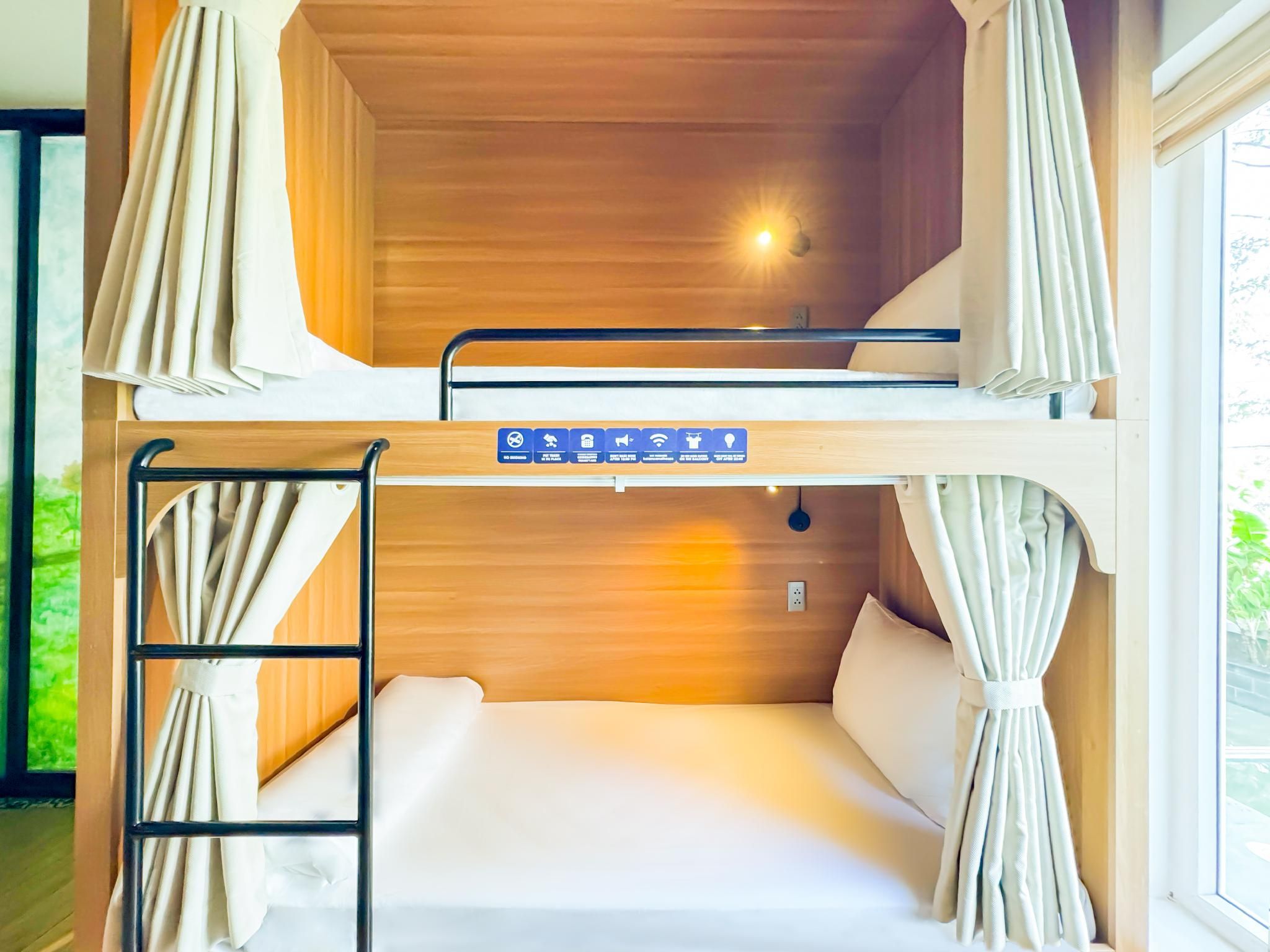 Bunk Bed in Mixed Dormitory Room