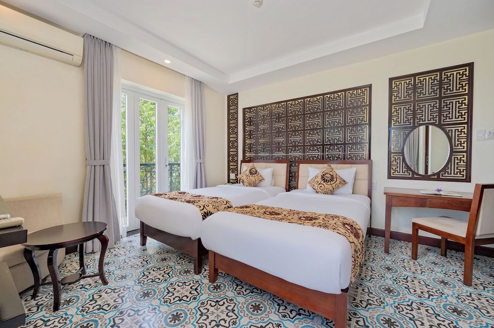 Deluxe Twin Room, River View