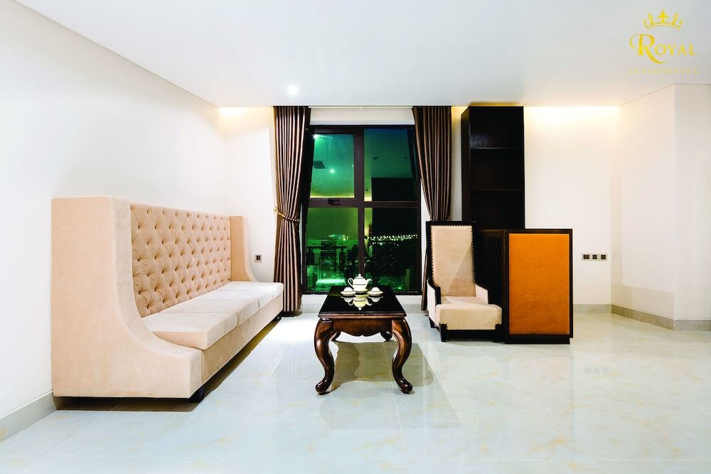 Royal Quang Binh Hotel Suite 3