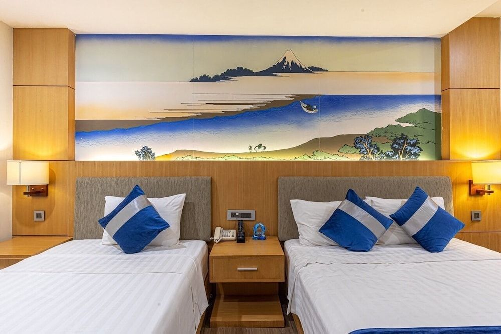 Deluxe Room, No Windows