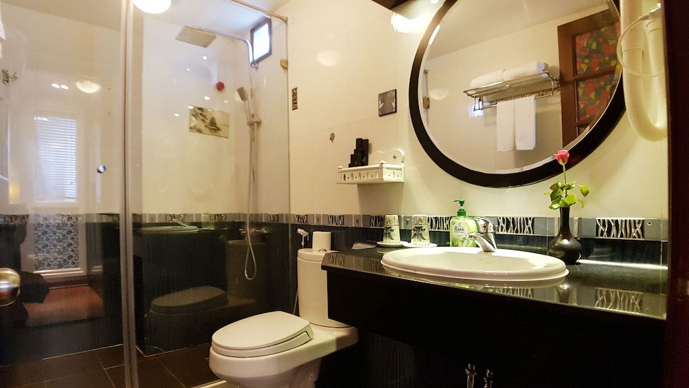 undefined Hanoian Central Hotel & Spa 7