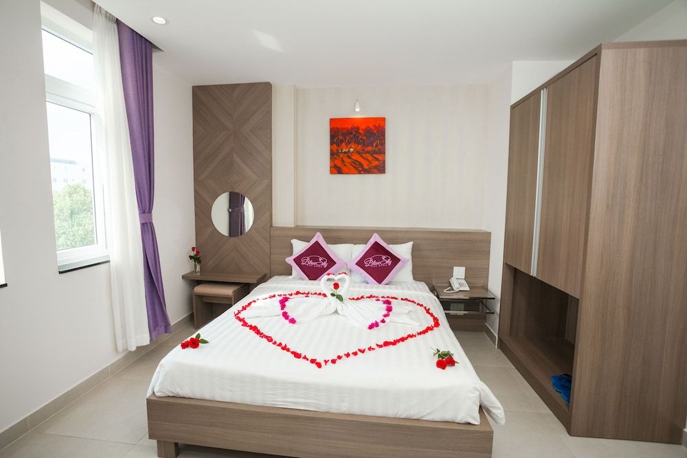 Blue Sky Phu Quoc Hotel Superior Double Room 9
