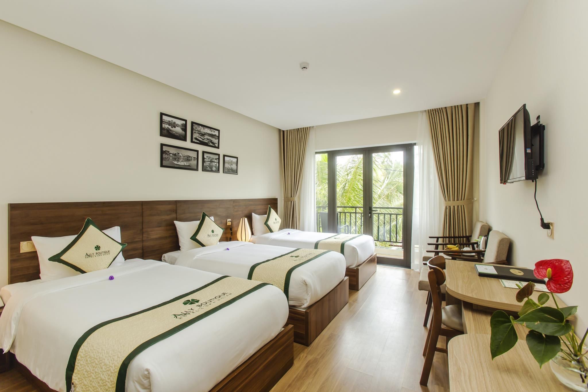 Deluxe Triple Room
